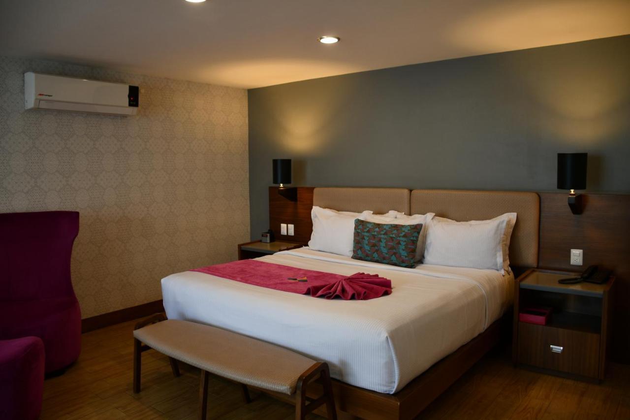 Fch Hotel Expo Adults Only Guadalajara Exterior photo